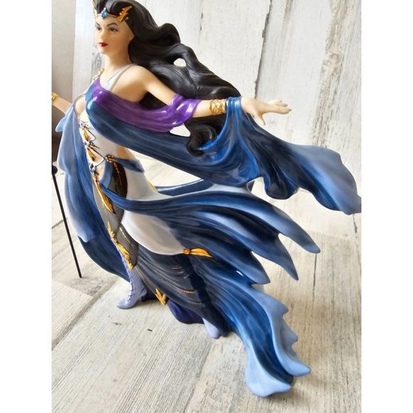 Danbury mint Storm princess Bill figurine gold superhero RARE statue - Picture 5 of 10